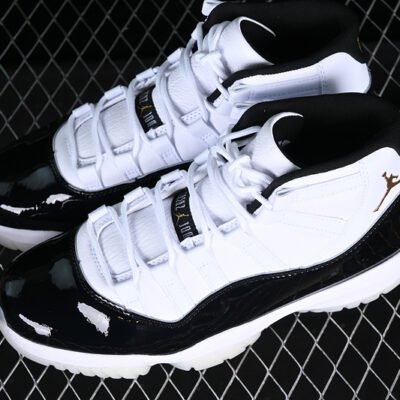 AIR JORDAN 11 WHITE/BLACK ESPECIAL