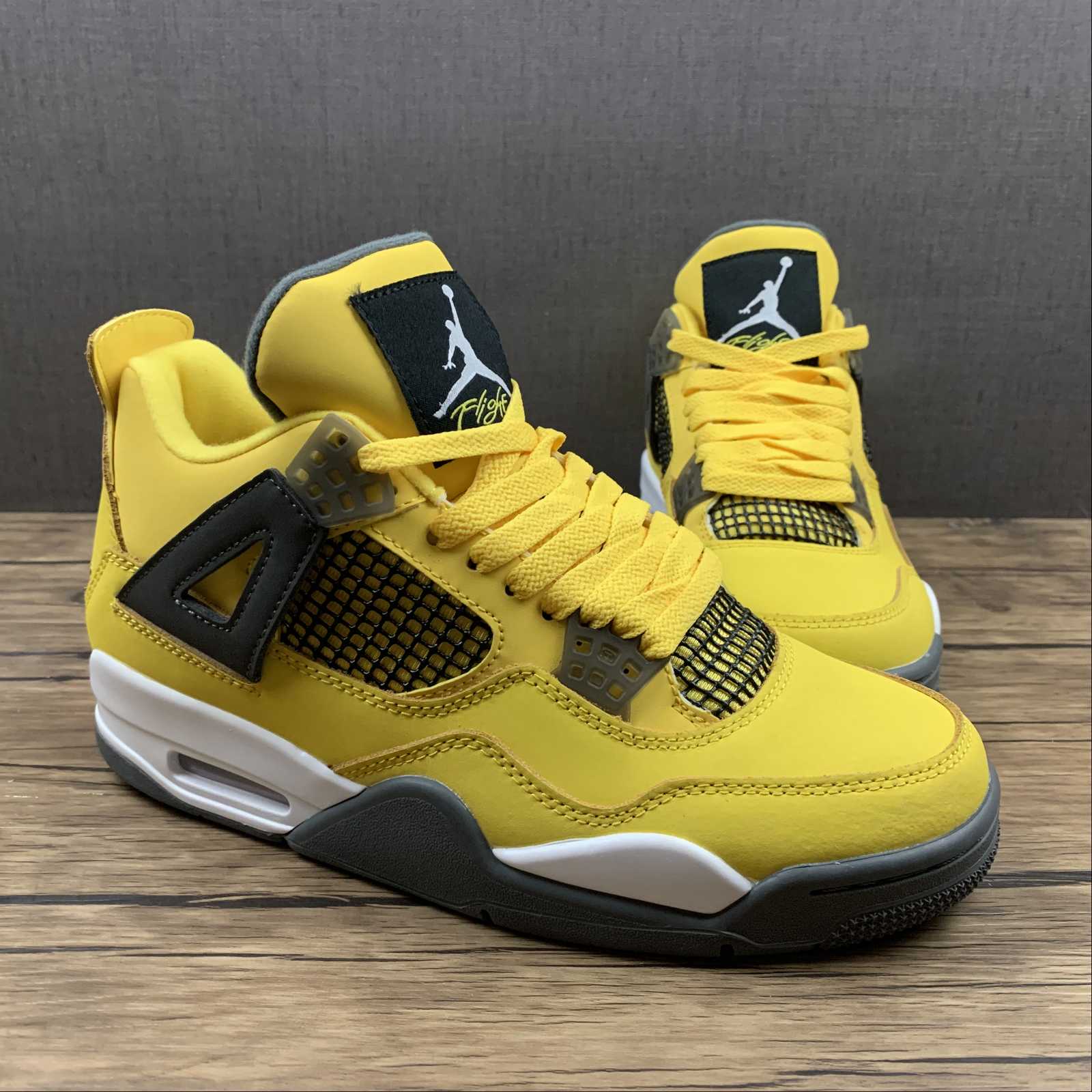 AJ4 YELLOW