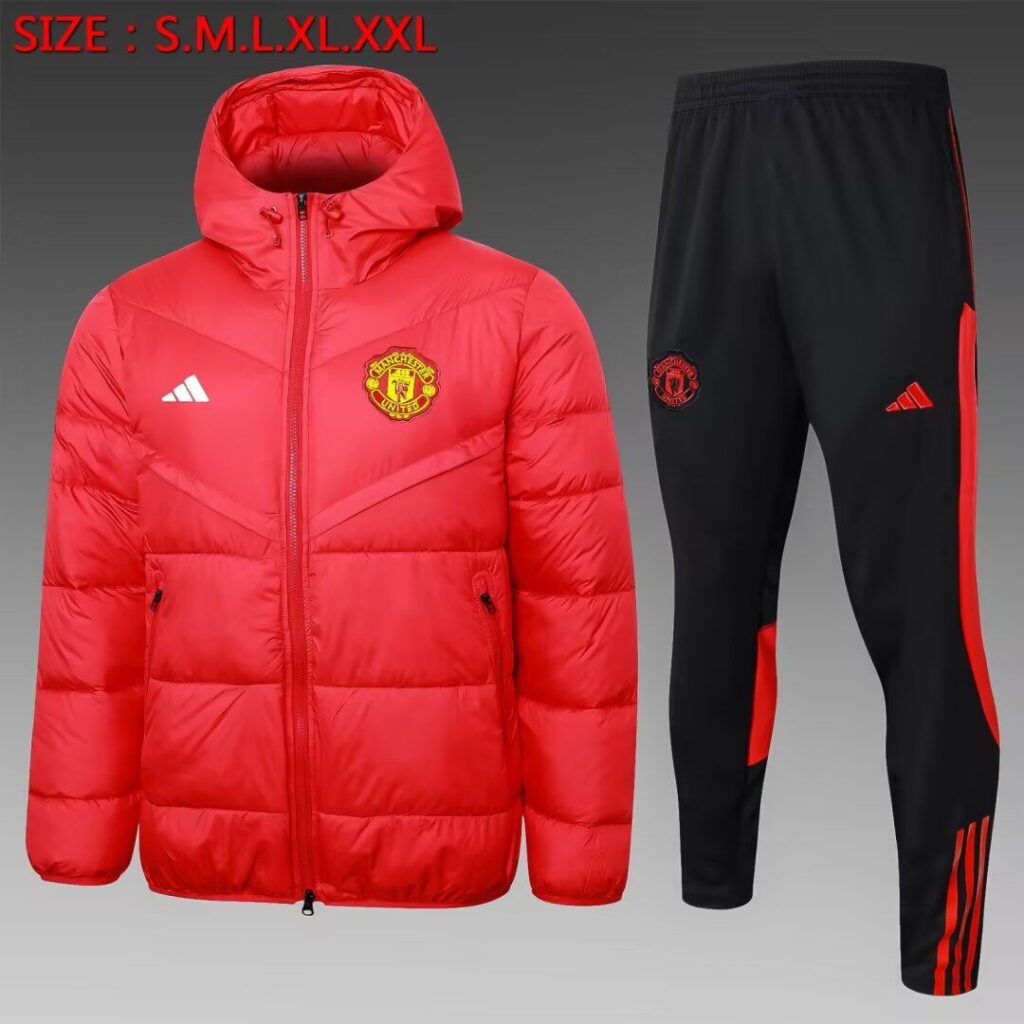 CONJUNTO CHAQUETA Y PANTALON MANCHESTER UNITED